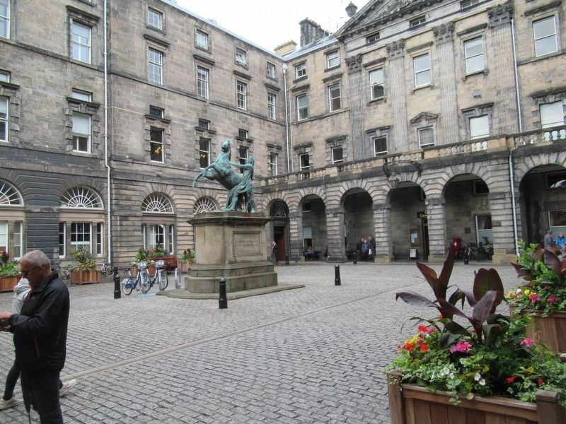 The Courtyard in front of the City Chambers image. Click for full size.