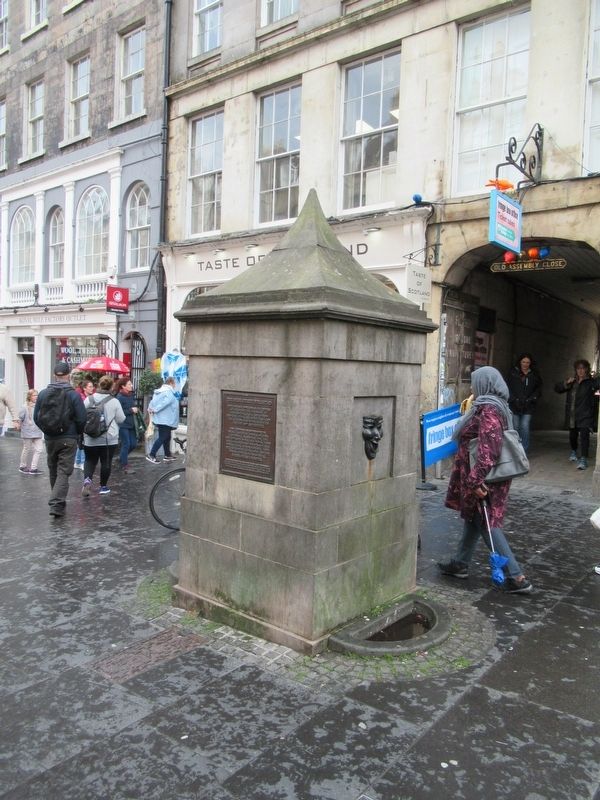 The High Street Wellhead Marker image. Click for full size.
