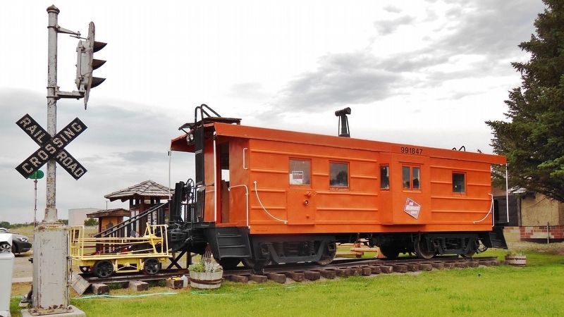 Milwaukee Road Caboose #991847 (<i>located near marker</i>) image. Click for full size.