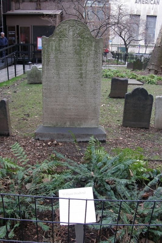 William Bradford gravesite image. Click for full size.