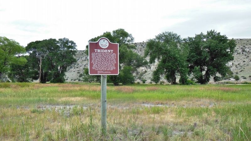 Trident Marker (<i>wide view; Missouri River headwaters in background</i>) image. Click for full size.