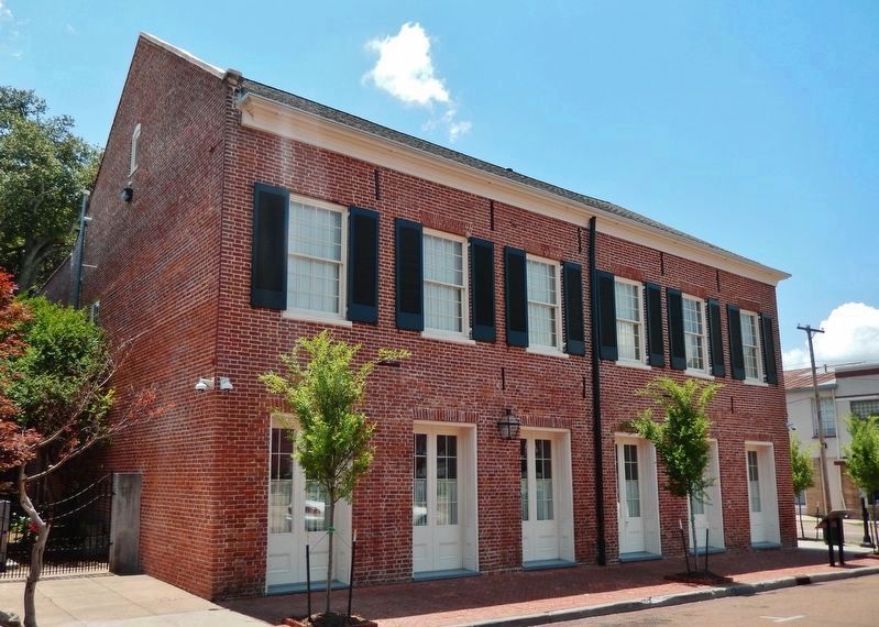 The Postlethwaite Building (<i>wide view from Main Street; marker visible far right</i>). Click for full size. The Postlethwaite Building (<i>wide view from Main Street; marker visible far right</i>) image. Click for full size.