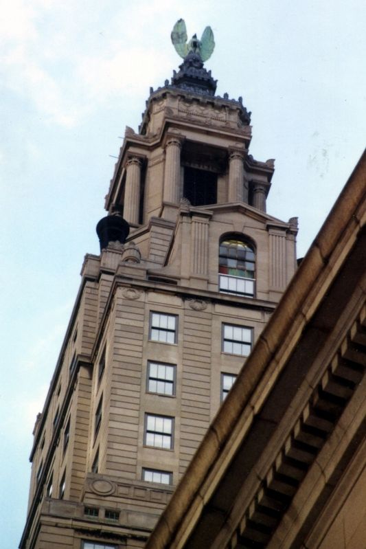 The Bank of New York Building, 40 Wall Street. Click for full size. The Bank of New York Building, 40 Wall Street image. Click for full size.