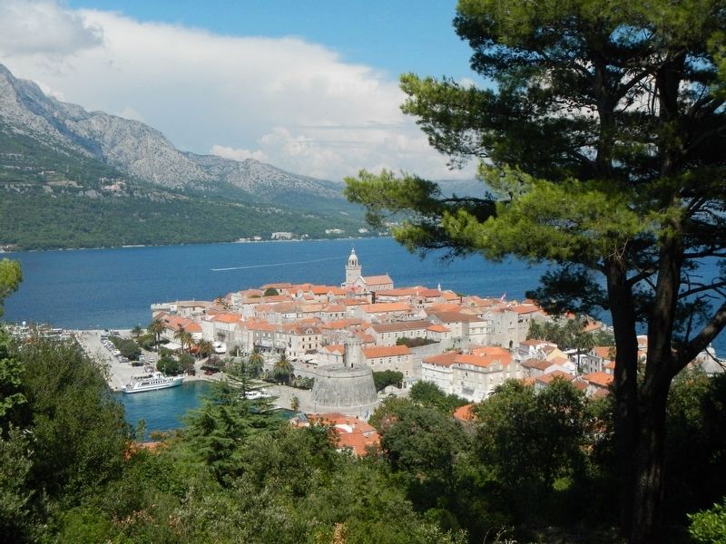 The Town of Korčula image. Click for full size.