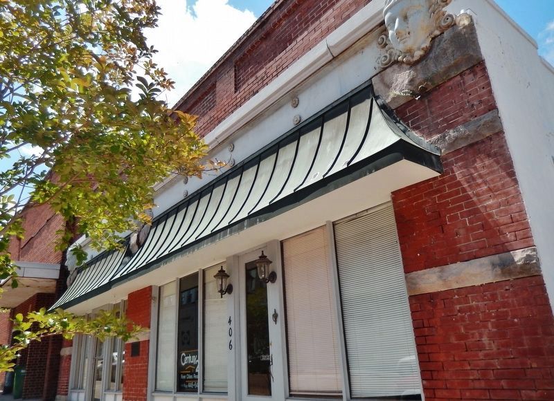 Old Natchez Hotel (<i>across Franklin Street, 1/2 block east of the marker</i>). Click for full size. Old Natchez Hotel (<i>across Franklin Street, 1/2 block east of the marker</i>) image. Click for full size.