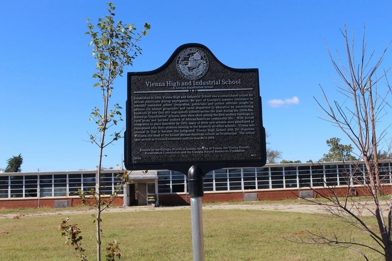 Vienna High and Industrial School Marker image. Click for full size.