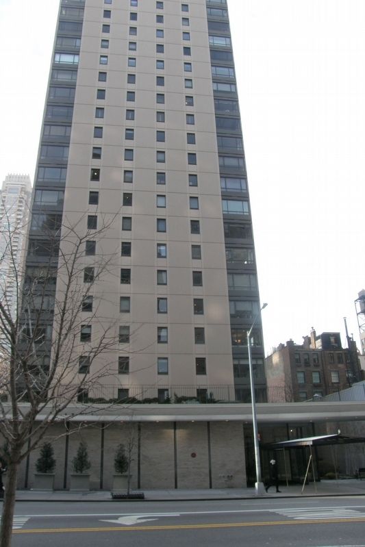 190 East 72nd Street. Click for full size. 190 East 72nd Street image. Click for full size.
