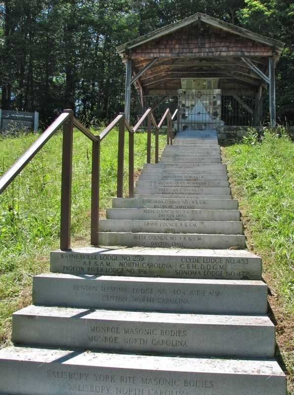 The Masonic Marker Staircase (<i>marker visible to left of monument</i>) image. Click for full size.