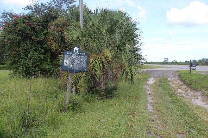 Fort Thompson Marker looking east on FL 80 image. Click for full size.