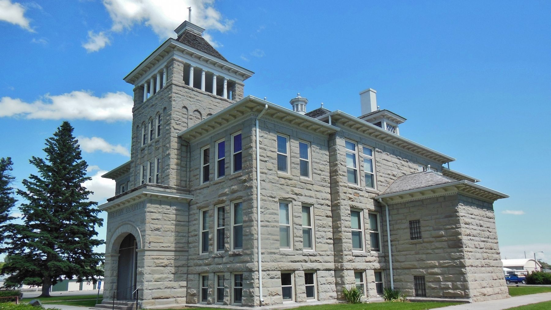 Teton County Courthouse (<i>northwest corner view; marker visible beside entrance</i>) image. Click for full size.