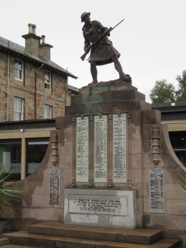 Dingwall Great Wars Memorial image. Click for full size.