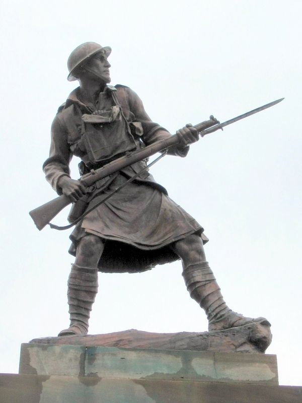 Dingwall Great Wars Memorial image. Click for full size.