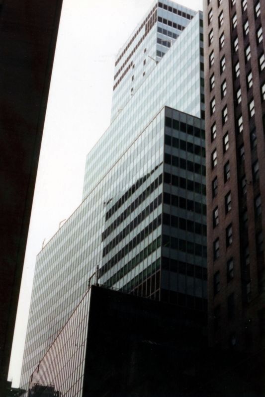 Broad Street side of the 2 Broadway building. image. Click for full size.
