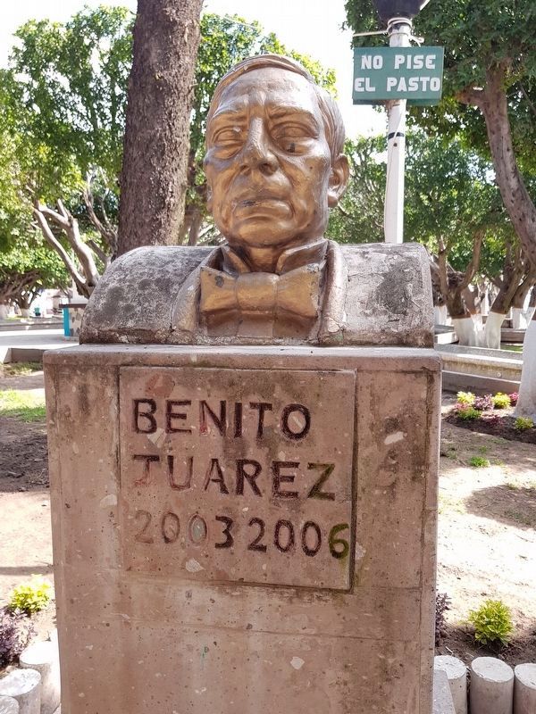 A bust of Benito Juárez near The Route of Hidalgo Marker. Click for full size. A bust of Benito Juárez near The Route of Hidalgo Marker image. Click for full size.