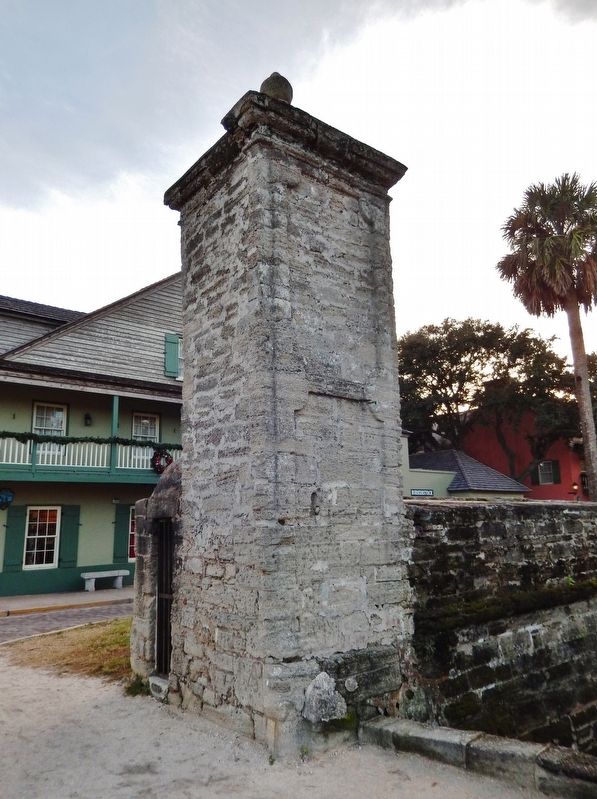 St. Augustine City Gate (<i>east tower detail view</i>) image. Click for full size.