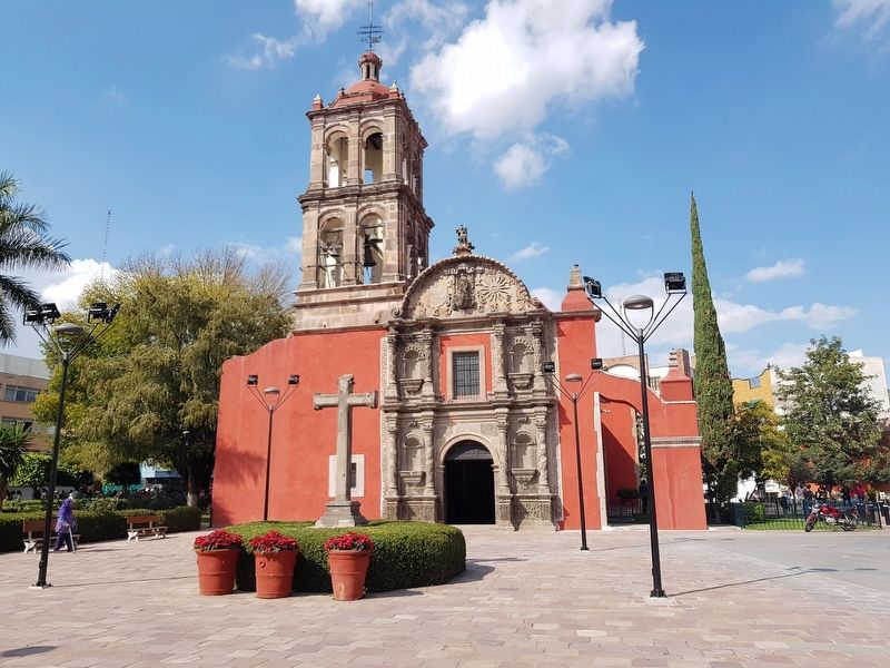 The nearby Templo del Hospitalito. Click for full size. The nearby Templo del Hospitalito image. Click for full size.