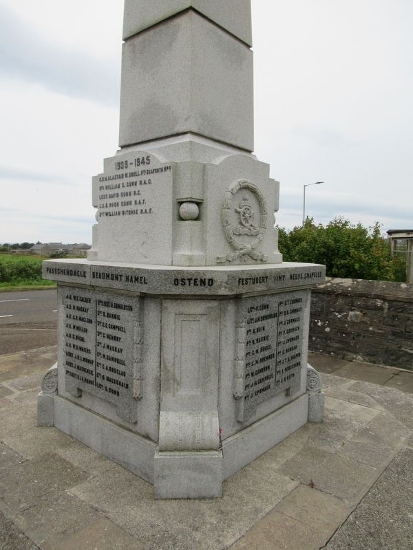 Lybster and Swiney War Memorial image. Click for full size.