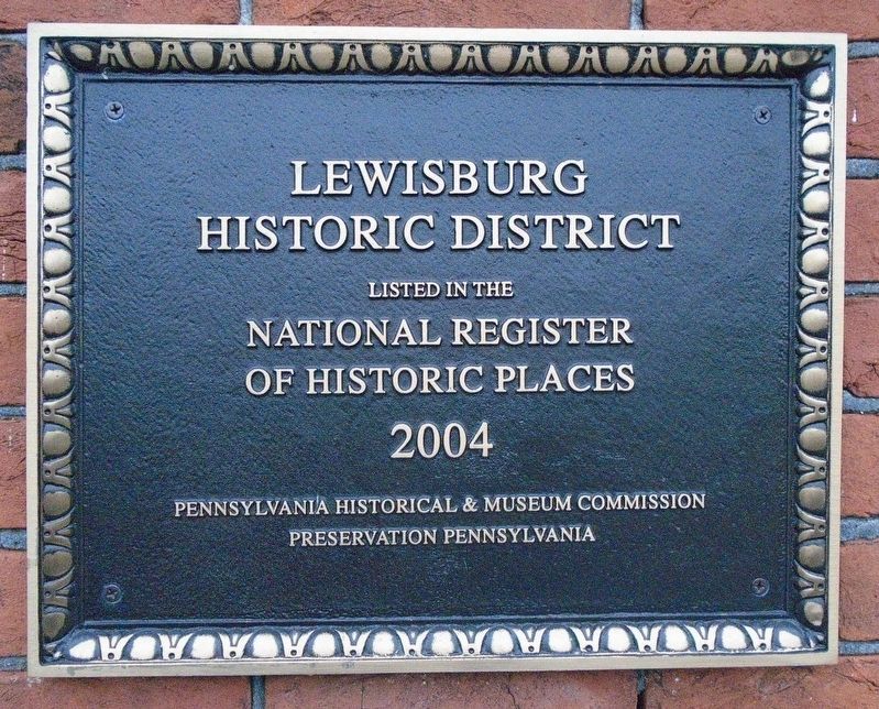 Lewisburg Historic District NRHP Marker image. Click for full size.