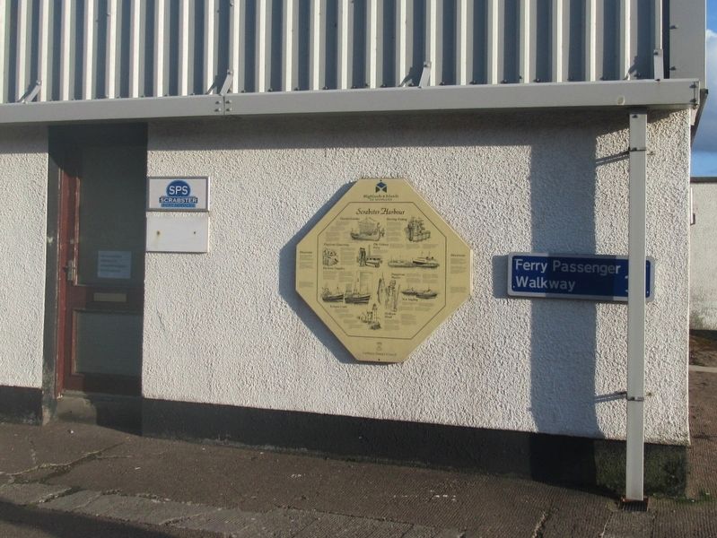 Scrabster Harbour Marker. Click for full size. Scrabster Harbour Marker image. Click for full size.