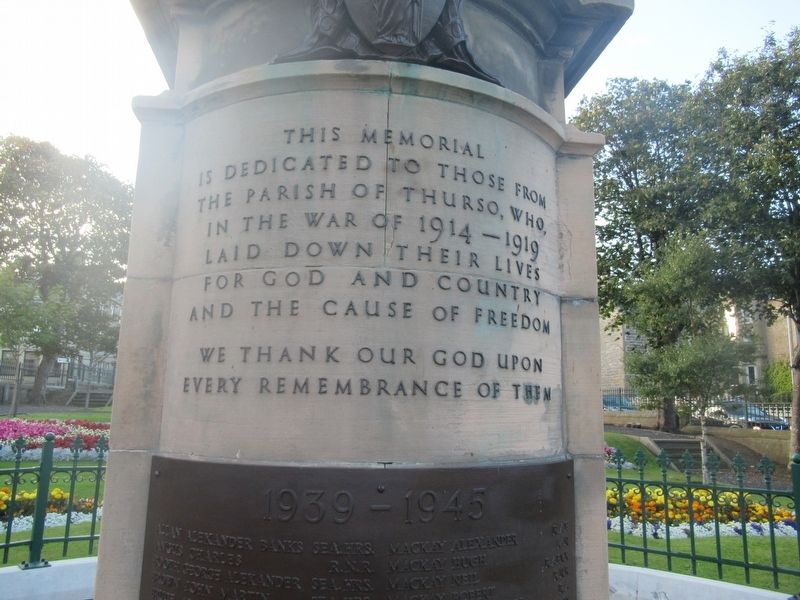 Thurso War Memorial. Click for full size. Thurso War Memorial image. Click for full size.