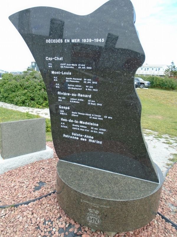 Les marins decedes en mer durant la guerre 1939-1945 Memorial (back) image. Click for full size.