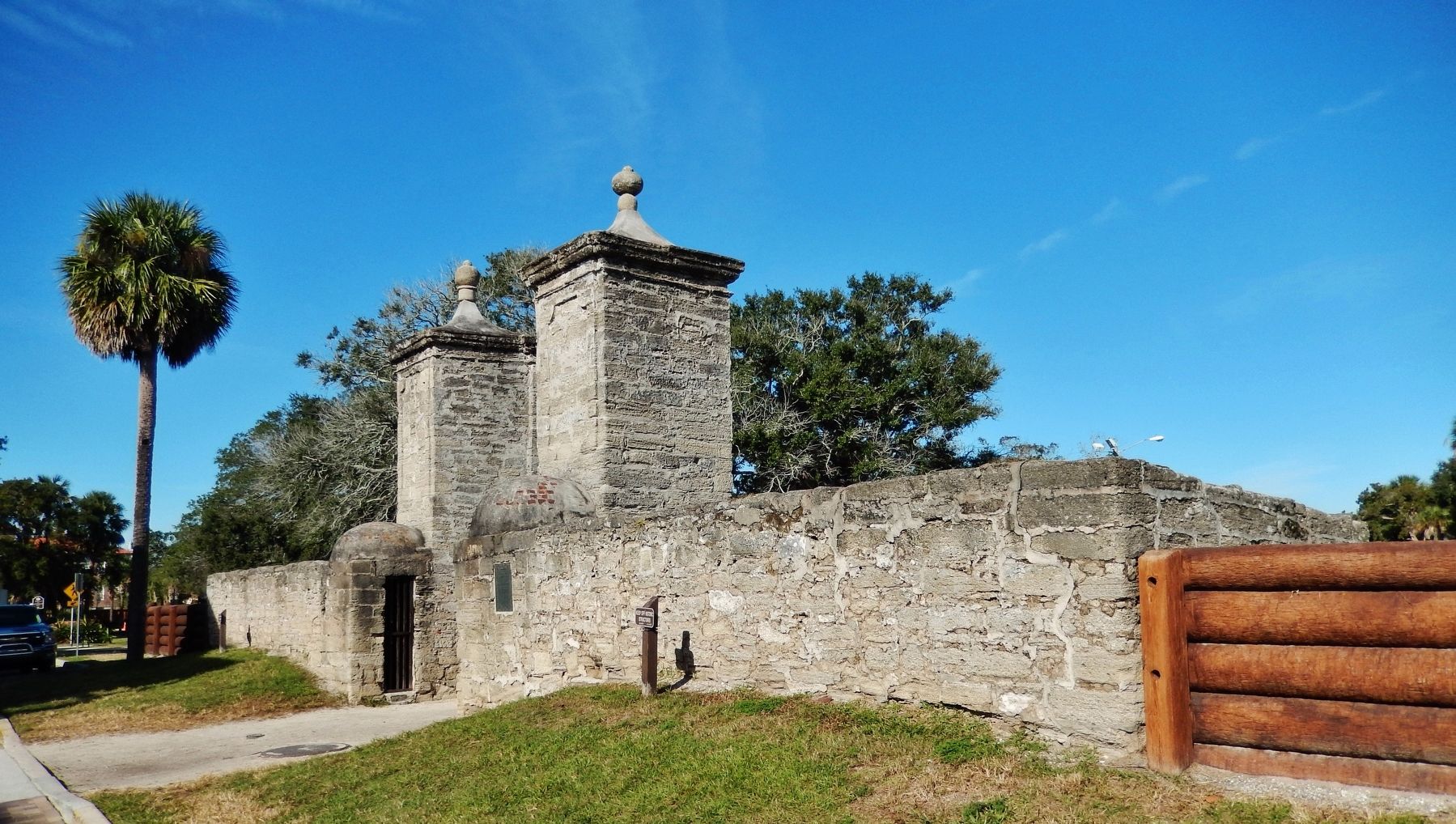 The St. Augustine City Gate (looking west along Orange Street from near marker) image. Click for full size.
