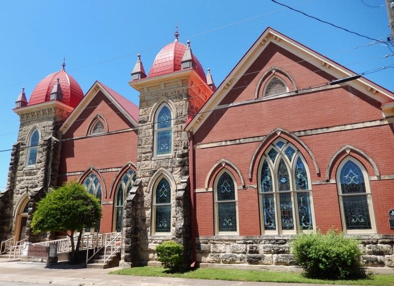 McKenzie Methodist Church (<i>east side</i>) image. Click for full size.
