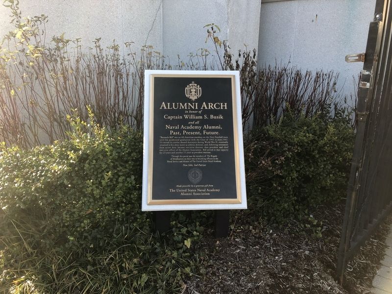 Alumni Arch Marker image. Click for full size.