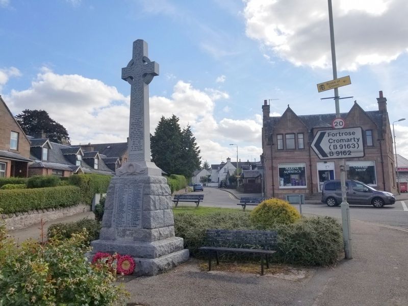 Urqurhart (Ross) War Memorial image. Click for full size.