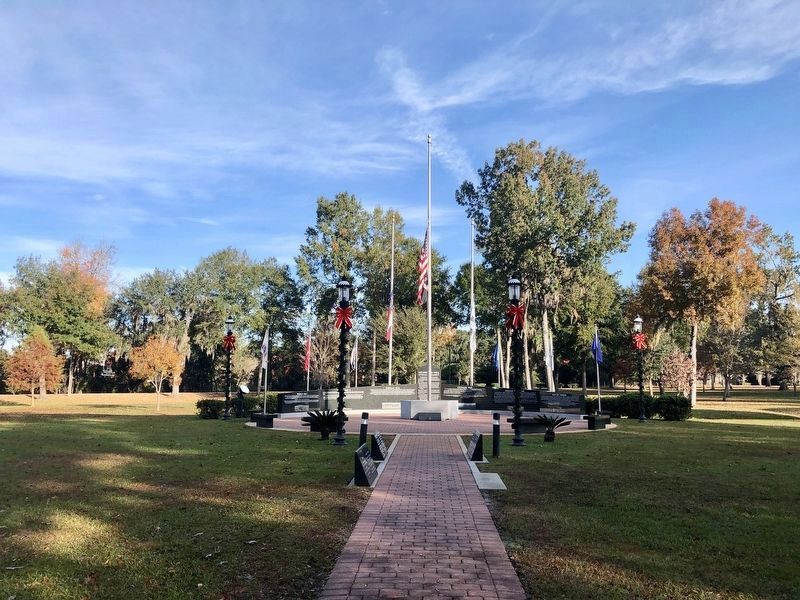 Richmond Hill Veterans Monument in JF Gregory Park image. Click for full size.