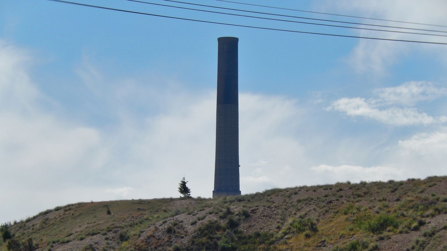 Washoe Smelter Stack (<i>view from near marker</i>) image. Click for full size.