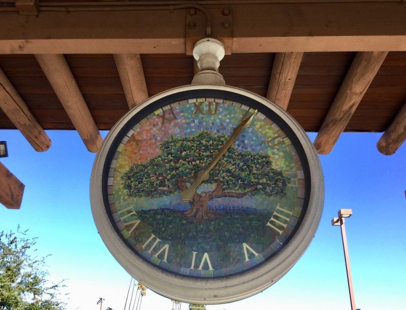 Glendale Station Clock image. Click for full size.