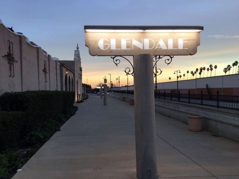 Glendale Amtrak Station image. Click for full size.