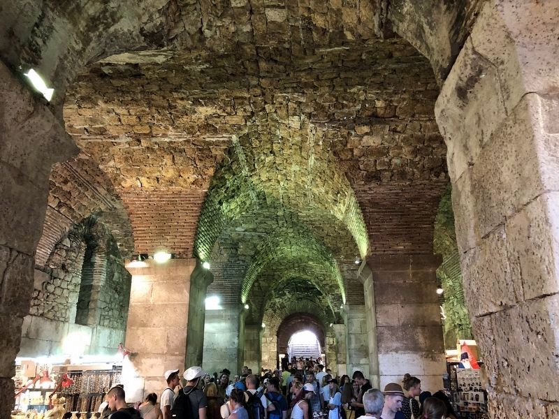 Podrumi (Cellars) image. Click for full size.