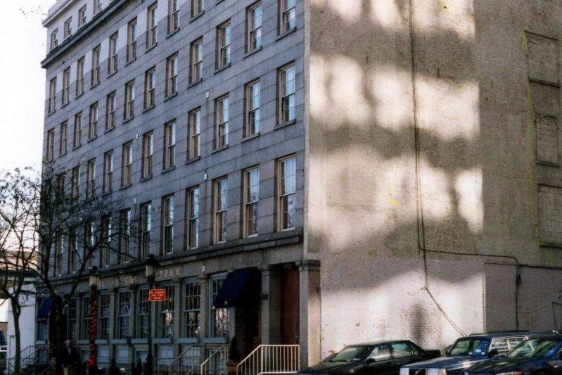 170-6 John Street side. Click for full size. 170-6 John Street side image. Click for full size.