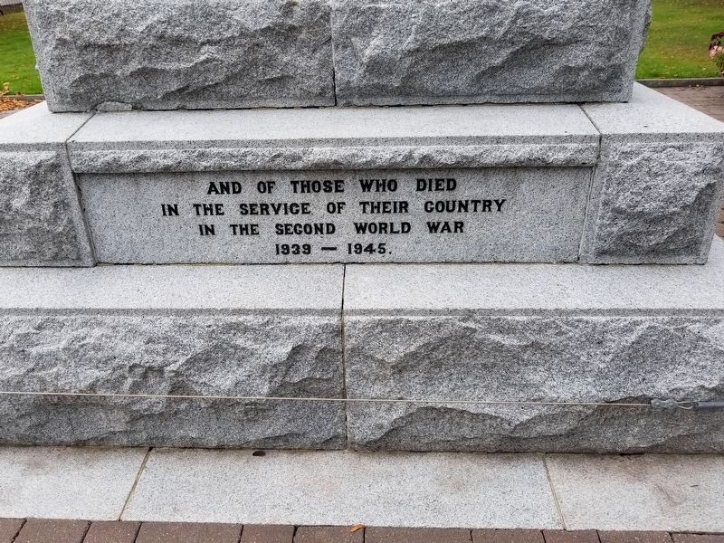 Inverurie War Memorial image. Click for full size.