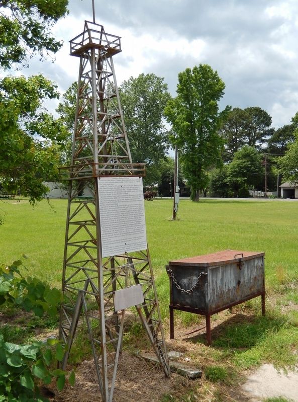 Discovery - Rodessa Oil Field Marker (<i>tall view</i>) image. Click for full size.