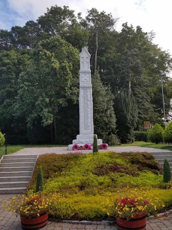 Kemnay War Memorial. Click for full size. Kemnay War Memorial image. Click for full size.