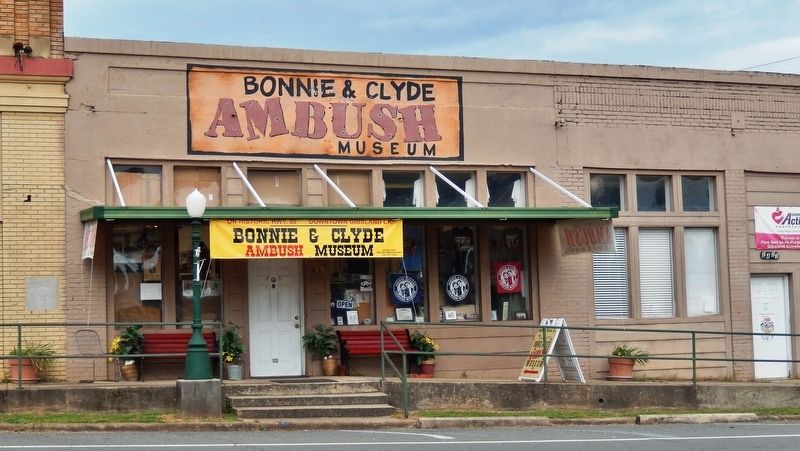 Bonnie and Clyde Ambush Museum image. Click for full size.