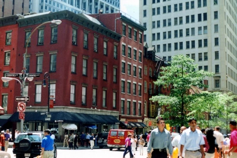 Fraunces Tavern Block Historic District, Pearl Street side. Click for full size. Fraunces Tavern Block Historic District, Pearl Street side image. Click for full size.