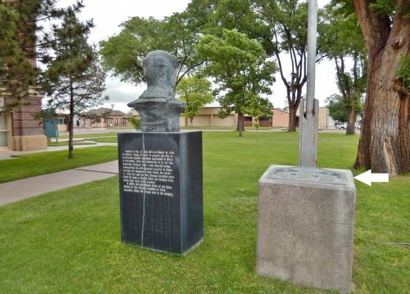 Dalhart High School Boy World War II memorial (<i>wide view; James R. Fox, Jr. monument on left</i>) image. Click for full size.