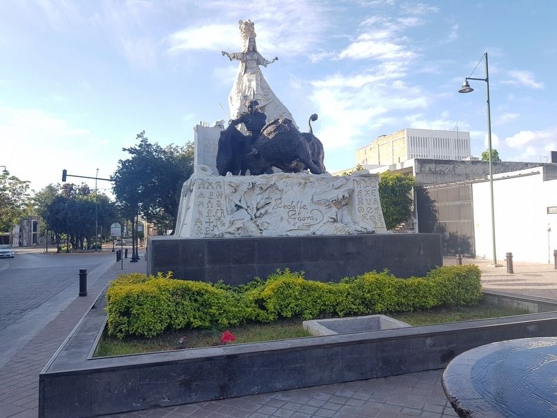 The nearby monument to Rodolfo Gaona, mentioned in the marker text image. Click for full size.