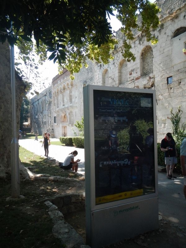 Northern Wall and <i>Zlatna</i> Vrata Marker. Click for full size. Northern Wall and <i>Zlatna</i> Vrata Marker image. Click for full size.