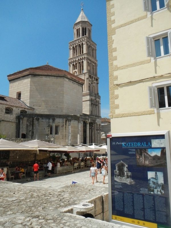 <i>Peristil i</i> Kathedrala and Marker image. Click for full size.
