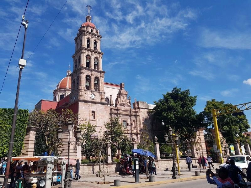 The Parish of Santiago Ap�stol Catholic Church image. Click for full size.