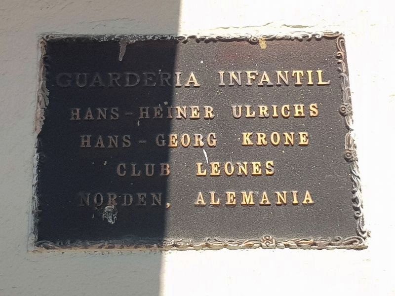 An additional Lions Club Marker in Antigua Guatemala image. Click for full size.