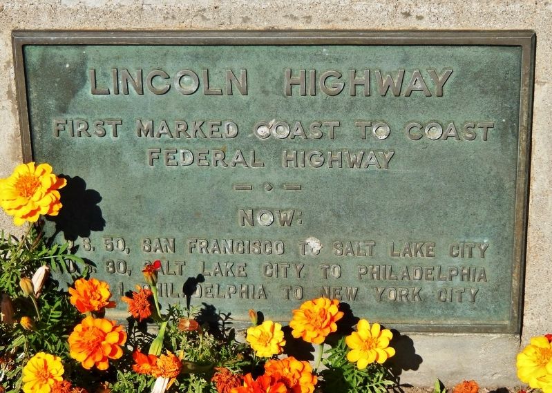 Lincoln Highway Marker image. Click for full size.