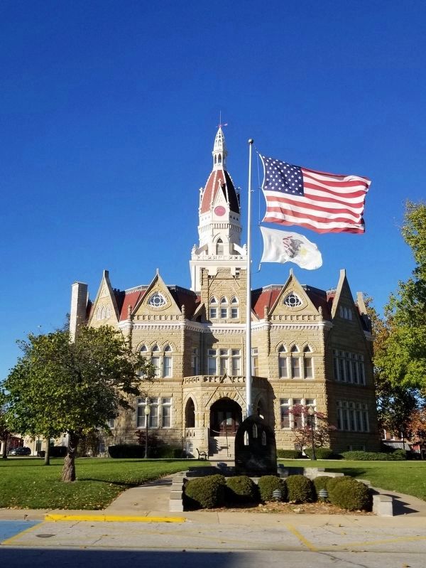 Veterans Memorial with Pike County Courthouse image. Click for full size.