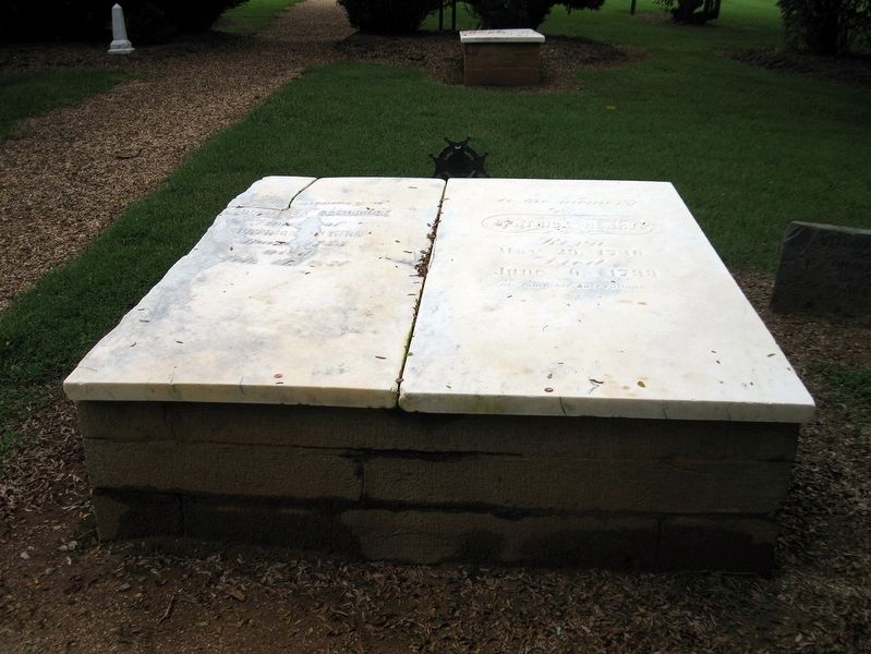 Graves of Patrick Henry and his wife, Dorothea Dandridge Henry image. Click for full size.