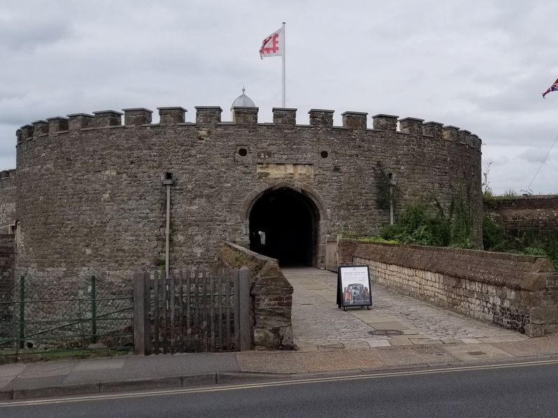 Entrance to Deal Castle image. Click for full size.